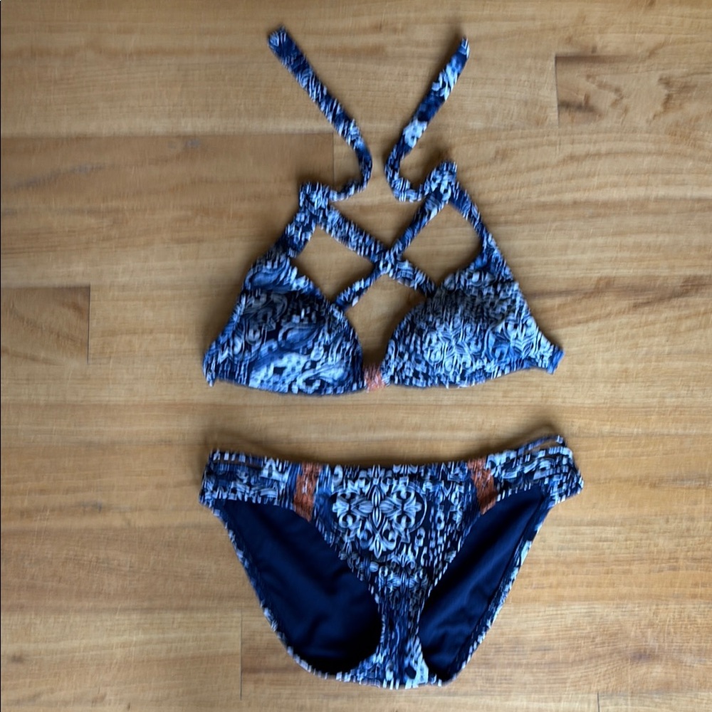 Lucky Bikini Size small. EUC